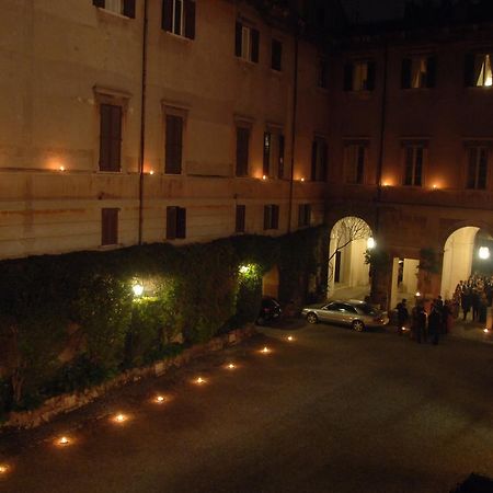 Отель Relais Palazzo Orsini Рим Экстерьер фото